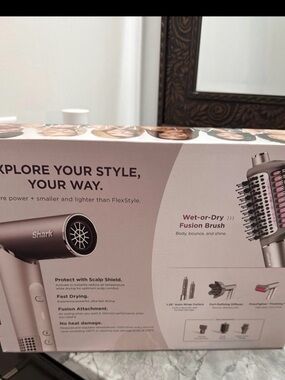 Shark Wet-or-Dry Fusion Brush Hair Styler - Pink Accents